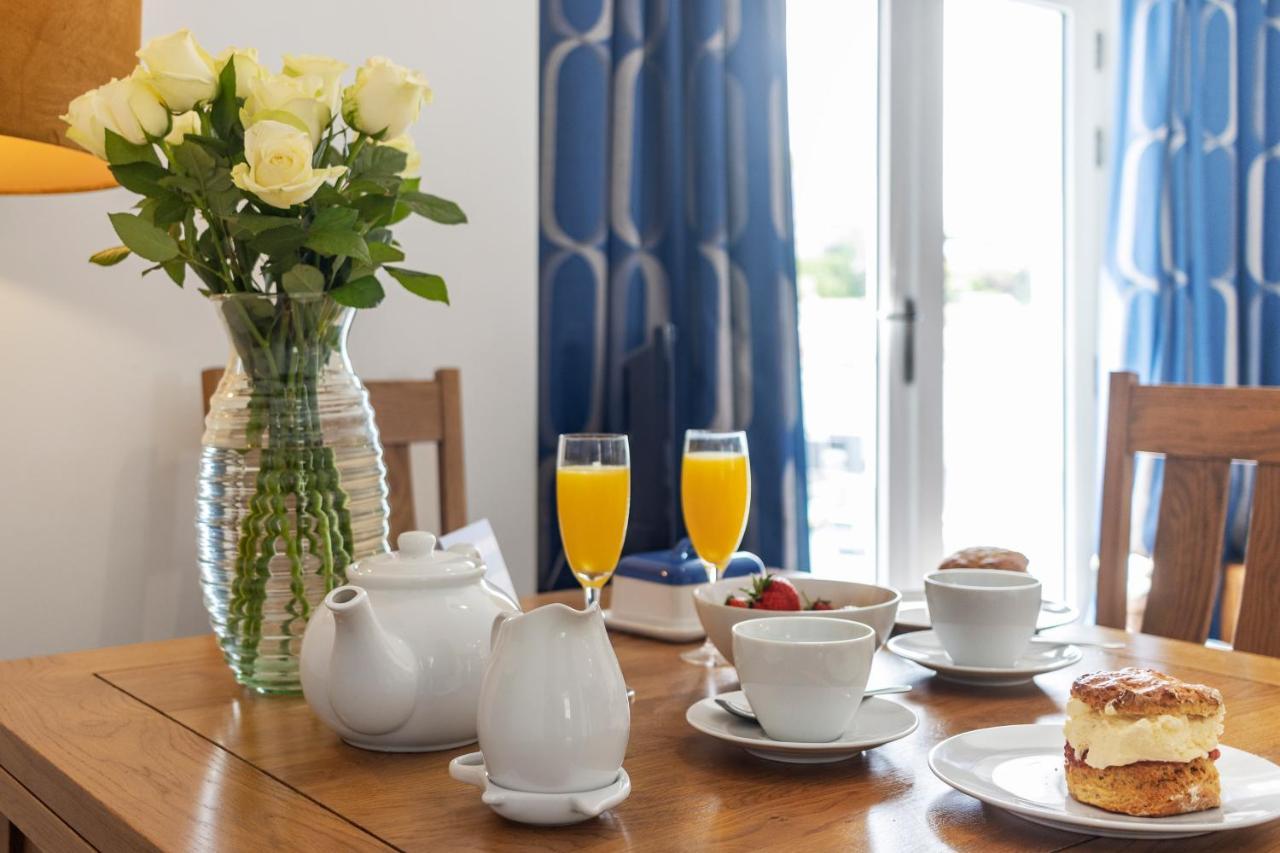 A Modern And Cosy Apartment Just Yards From Brixham'S Bustling Harbourside Exterior foto
